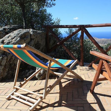 San Pantaleone Rocca Del Vento Bed & Breakfast エクステリア 写真