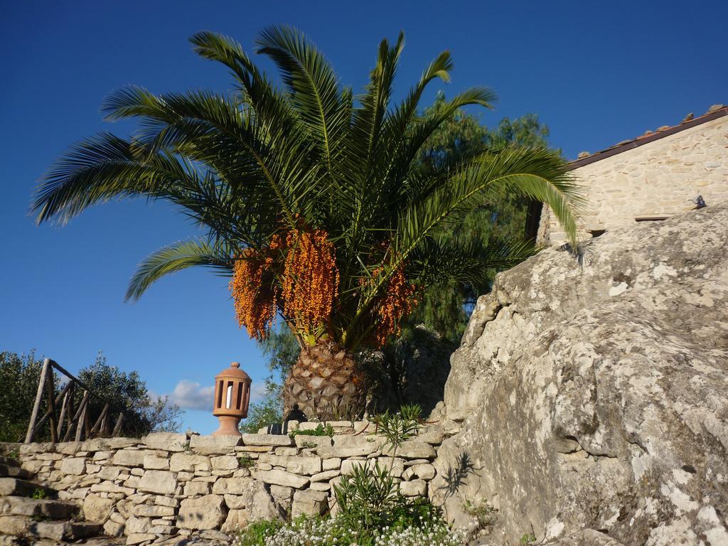 San Pantaleone Rocca Del Vento Bed & Breakfast エクステリア 写真
