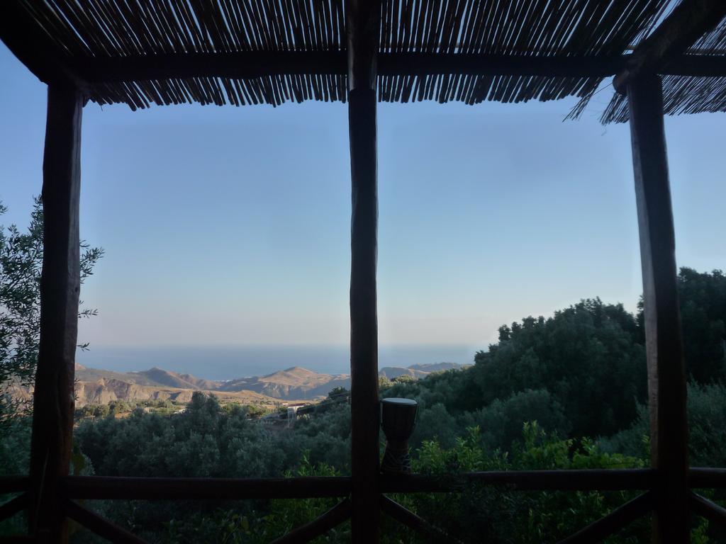 San Pantaleone Rocca Del Vento Bed & Breakfast エクステリア 写真