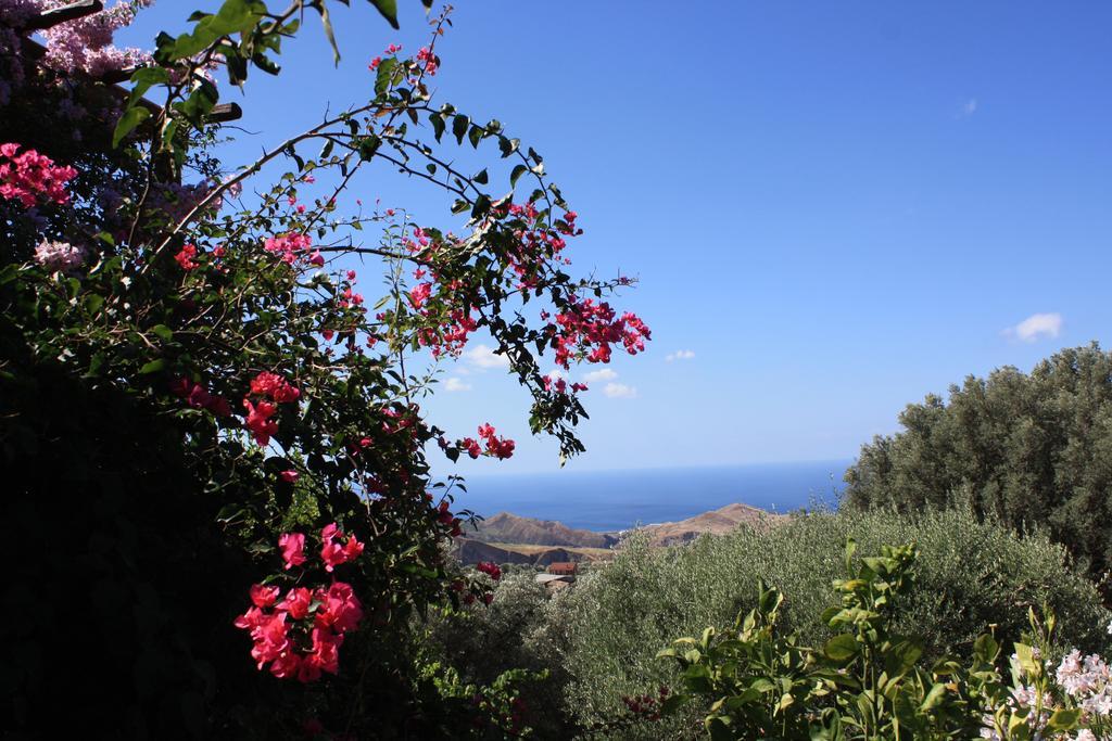 San Pantaleone Rocca Del Vento Bed & Breakfast エクステリア 写真