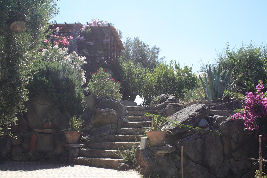 San Pantaleone Rocca Del Vento Bed & Breakfast エクステリア 写真