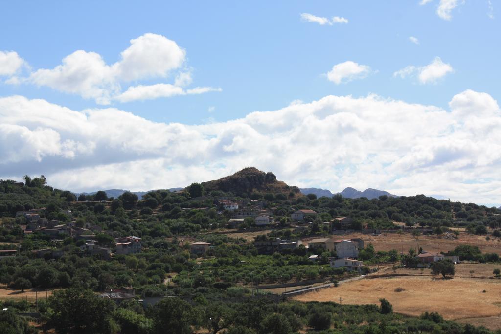 San Pantaleone Rocca Del Vento Bed & Breakfast エクステリア 写真